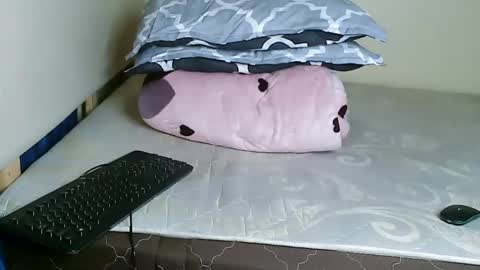 V EE online show from 9, 1, 2025