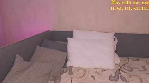 Everyday stream in the same time online show from 14, 11, 2025