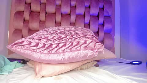 Snapshot of cute_ebonny chatting on 3, 12, 2024 Stacy online show from 3, 12, 2024