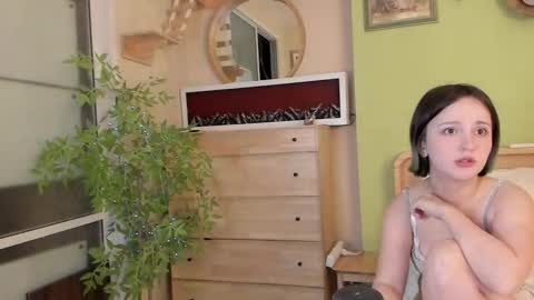 Snapshot of cute_emiliya chatting on 15, 2, 2026 Emily online show from 15, 2, 2026