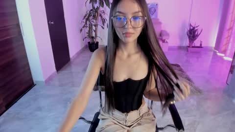 Bella Fox online show from 19, 11, 2025