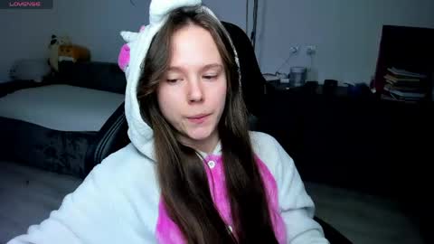 Snapshot of cute_little_ass chatting on 20, 4, 2026 Emily online show from 20, 4, 2026