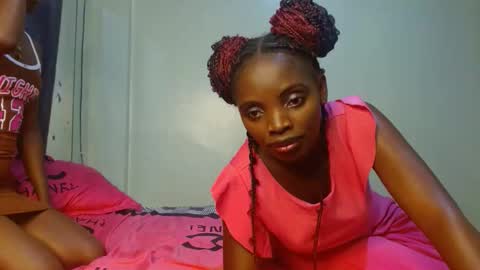 cute_lorna online show from 18, 4, 2026