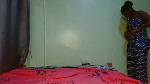 cute_lorna online show from 20, 4, 2026
