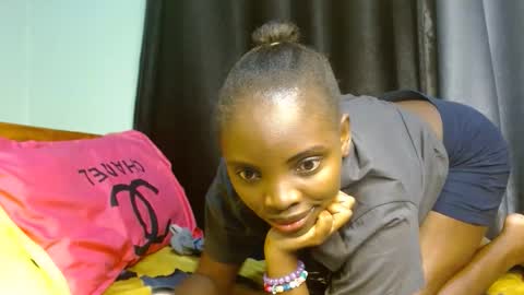 cute_lorna online show from 1, 5, 2026