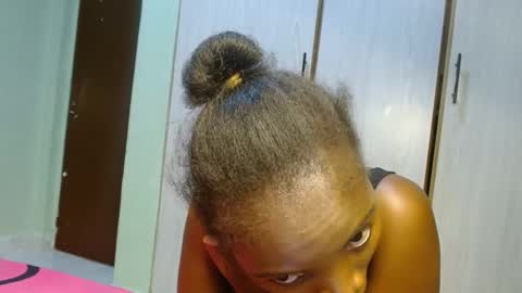 cute_lorna online show from 2, 5, 2026