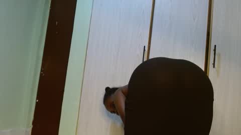 cute_lorna online show from 3, 5, 2026