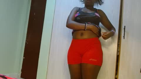 cute_lorna online show from 4, 5, 2026