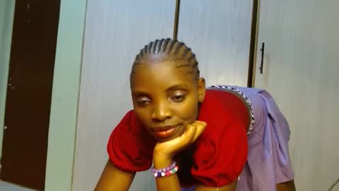 cute_lorna online show from 5, 5, 2026