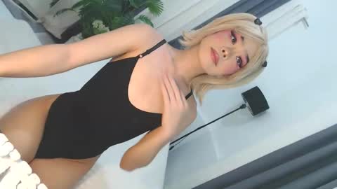 Snapshot of cute_maloi chatting on 5, 6, 2026 Jane online show from 5, 6, 2026