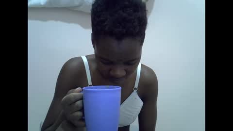 cute_marion online show from 14, 2, 2025