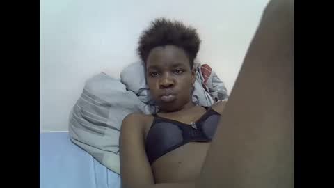 cute_marion online show from 21, 2, 2025