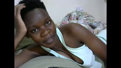 cute_marion online show from 17, 10, 2025
