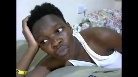 cute_marion online show from 20, 10, 2025