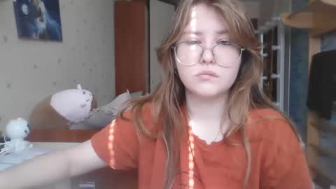 Snapshot of cute_minx chatting on 6, 3, 2025 Veronica online show from 6, 3, 2025