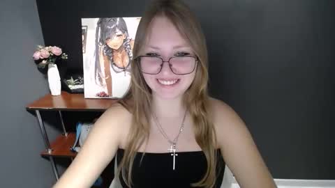 Snapshot of cute_minx chatting on 16, 9, 2025 Veronica online show from 16, 9, 2025