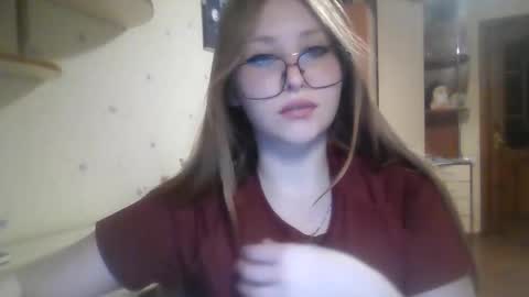 Snapshot of cute_minx chatting on 30, 5, 2026 Veronica online show from 30, 5, 2026