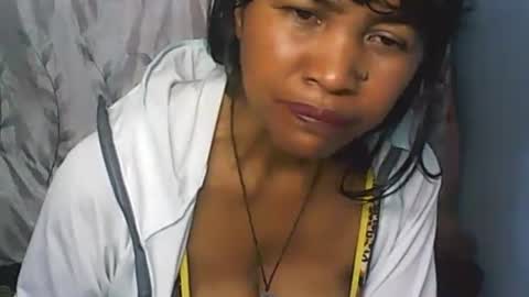 Snapshot of cute_moll chatting on 1, 10, 2025 murielle online show from 1, 10, 2025