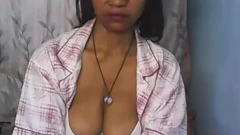 Snapshot of cute_moll chatting on 30, 10, 2025 murielle online show from 30, 10, 2025