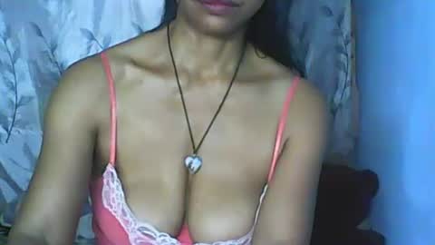 Snapshot of cute_moll chatting on 7, 11, 2025 murielle online show from 7, 11, 2025