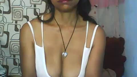 Snapshot of cute_moll chatting on 26, 11, 2025 murielle online show from 26, 11, 2025