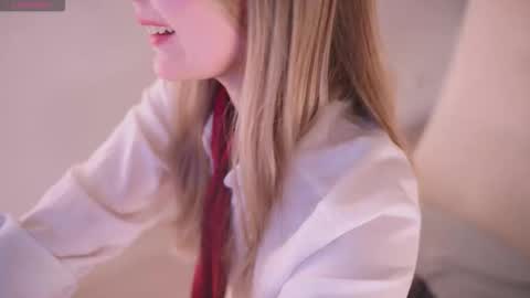 AN online show from 19, 12, 2025