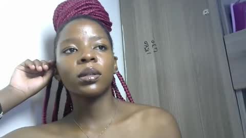 Snapshot of cute_sexy3 chatting on 30, 1, 2025 SHARON online show from 30, 1, 2025