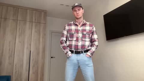 cute_skywalker online show from 3, 3, 2026