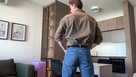 Snapshot of cute_skywalker chatting on 2, 8, 2026 cute_skywalker online show from 2, 8, 2026