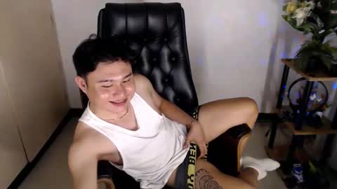 Snapshot of cuteasianlee chatting on 19, 1, 2026 cuteasianlee online show from 19, 1, 2026
