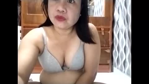 Snapshot of cutechey06 chatting on 20, 3, 2026 Sky online show from 20, 3, 2026