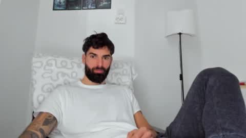 cuteeboy online show from 14, 1, 2026