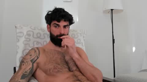 cuteeboy online show from 25, 2, 2026