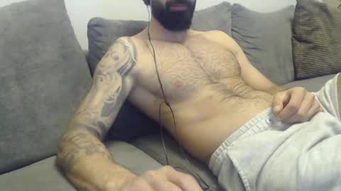 cuteeboy online show from 26, 4, 2026