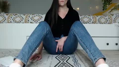 Anna online show from 8, 11, 2025