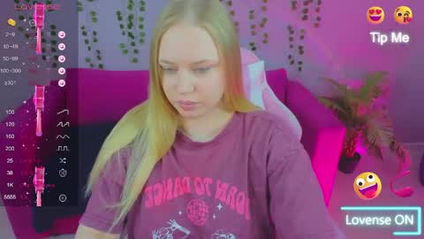 Snapshot of cutefever chatting on 19, 4, 2026 Amyy online show from 19, 4, 2026