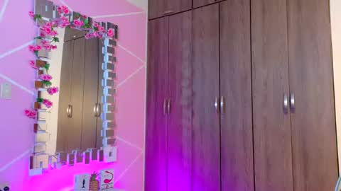 cuteflame_ online show from 3, 8, 2026