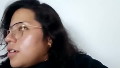 tell me jess   online show from 8, 3, 2025