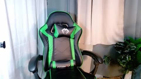 Snapshot of cuteleemoreno chatting on 5, 2, 2026 cuteleemoreno online show from 5, 2, 2026