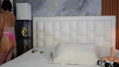 cutepetitee online show from 6, 5, 2026