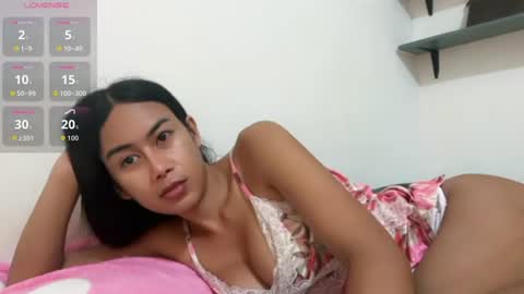Snapshot of cutestar_xx chatting on 4, 8, 2026 Aya online show from 4, 8, 2026