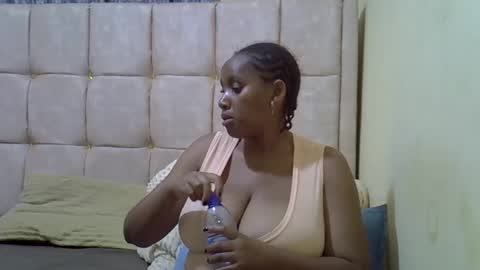 cutestebony1 online show from 13, 1, 2026