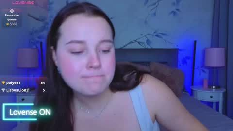 Nika  online show from 10, 10, 2025