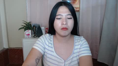 cutie_asianwoman online show from 27, 1, 2025