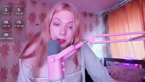 Snapshot of cutie_bambi_ chatting on 18, 6, 2026 Bambi online show from 18, 6, 2026