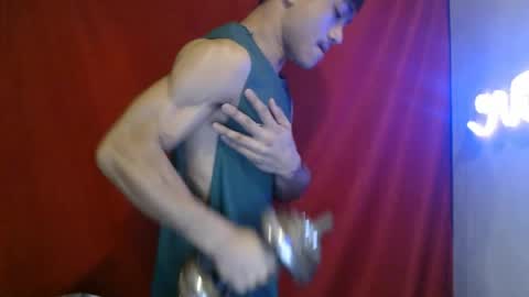 cutie_hunk69 online show from 22, 7, 2026