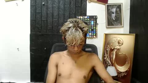cutie_mico online show from 12, 3, 2025
