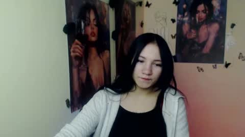 Snapshot of cutielady_ chatting on 1, 2, 2026 Emma online show from 1, 2, 2026