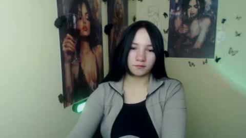 Snapshot of cutielady_ chatting on 4, 2, 2026 Emma online show from 4, 2, 2026