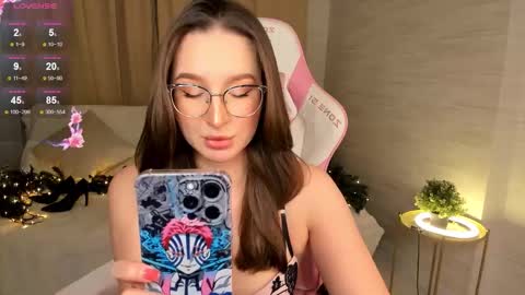 Anika online show from 9, 11, 2025